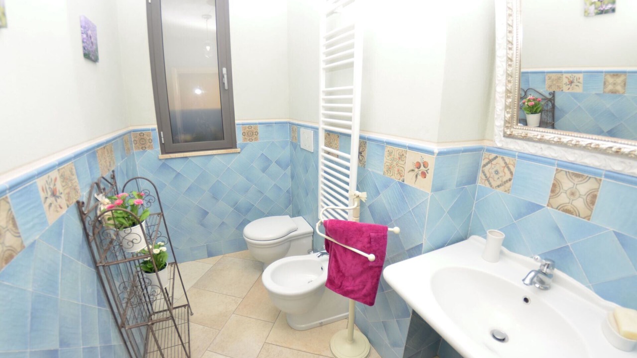 Photo of Bathroom in Aiale