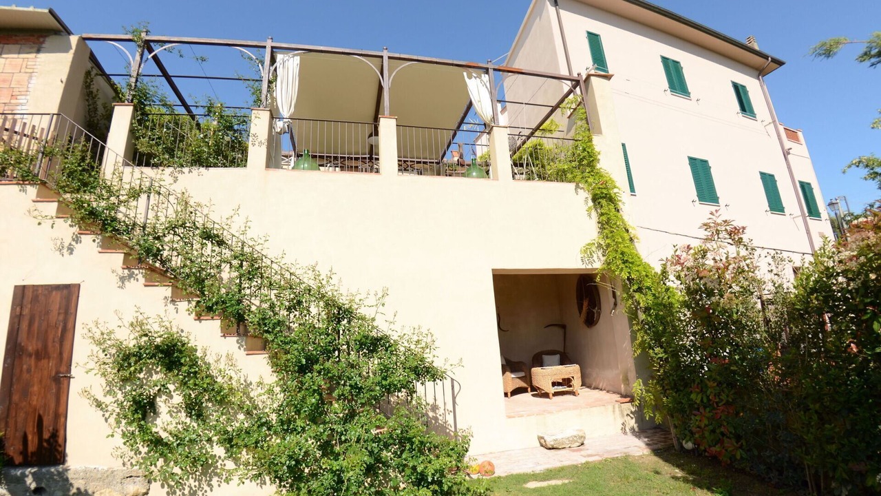 Photo of Outdoor in Aiale
