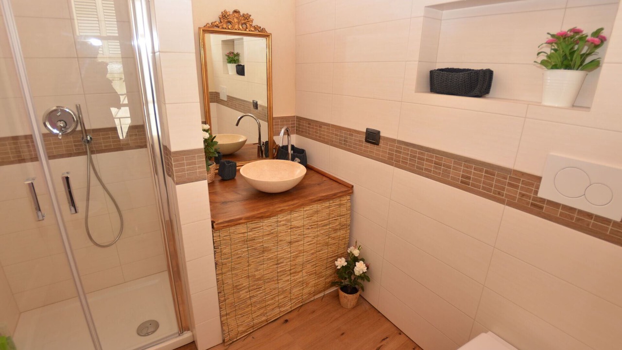 Photo of Bathroom in Aiale