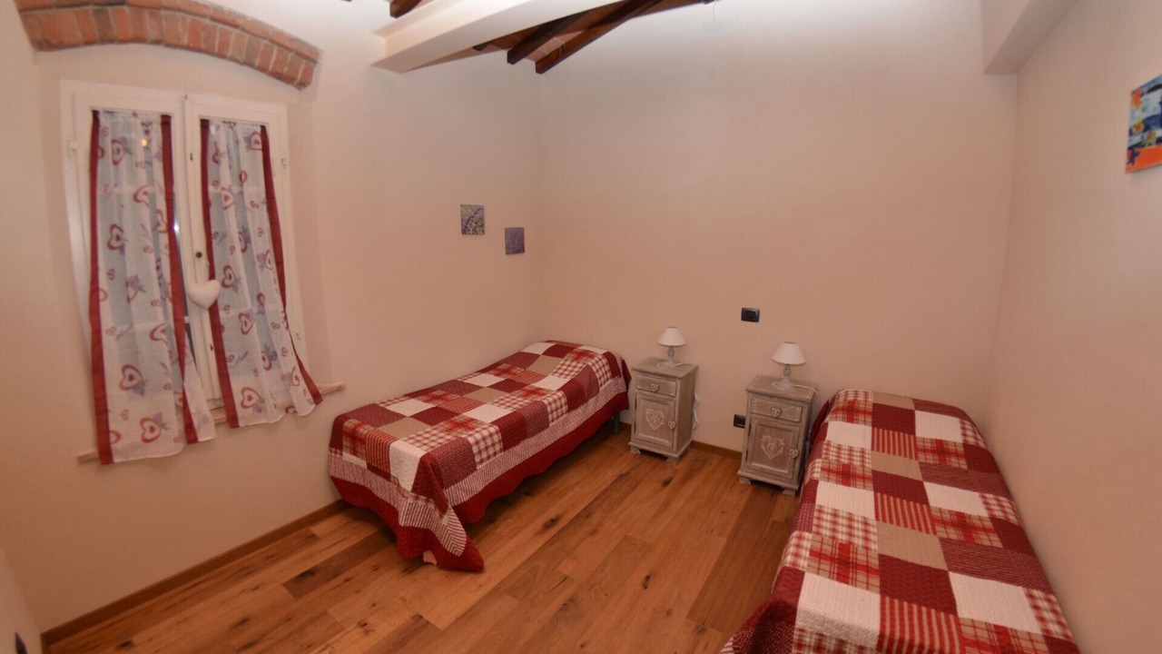 Photo of Bedroom in Aiale
