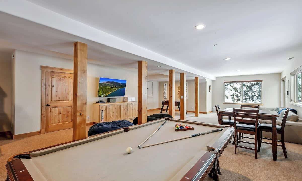 Photo of Livingroom in Pioneer Trail