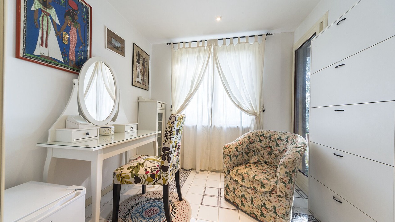 Photo of Livingroom in Zona LIII Tomba di Nerone