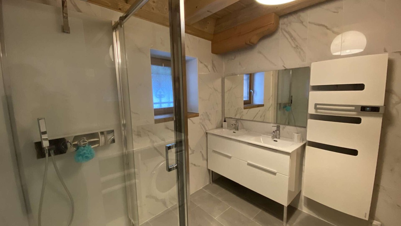 Photo of Bathroom in Hauteluce