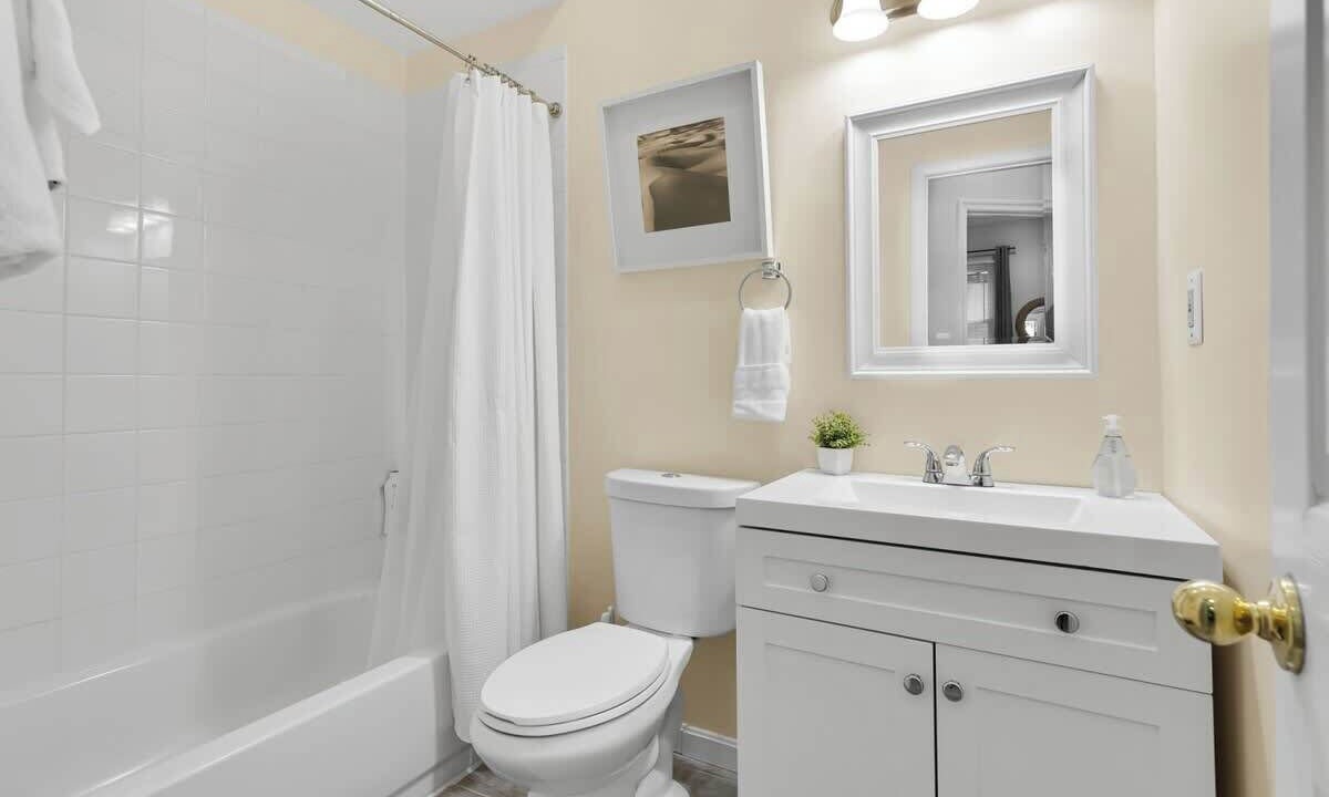 Photo of Bathroom in Petworth