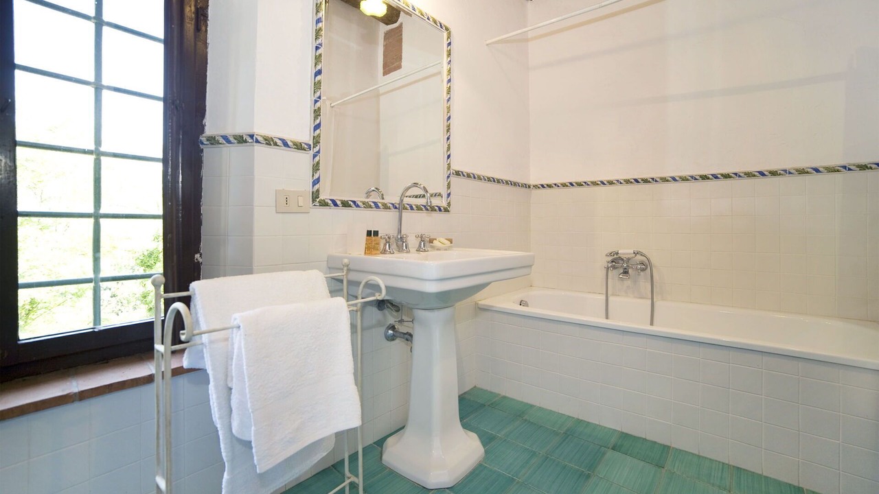 Photo of Bathroom in Montelopio