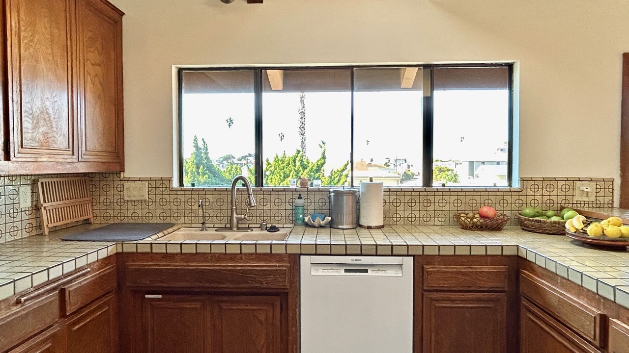 Photo of Kitchen in Pierpont Bay