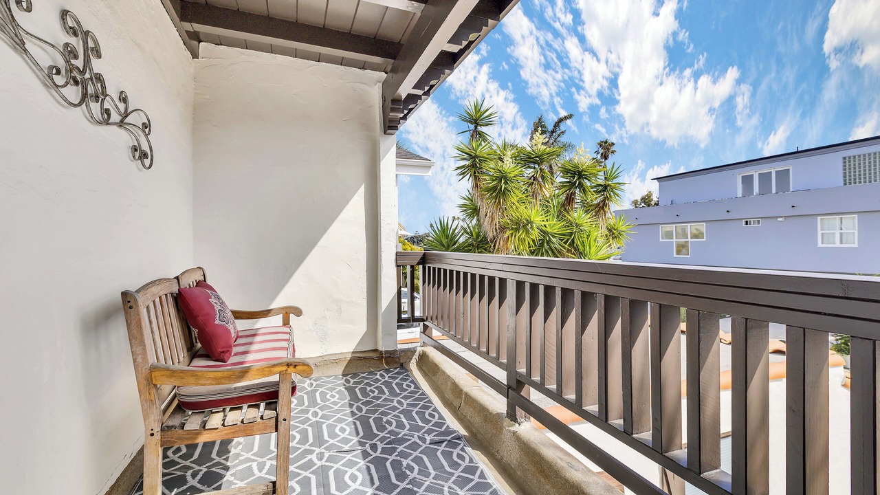 Photo of Patio Balcony in Hollywood