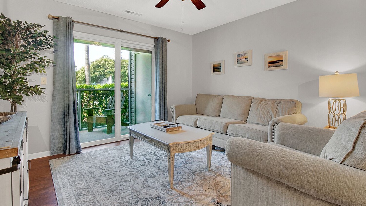Photo of Livingroom in Mount Pleasant