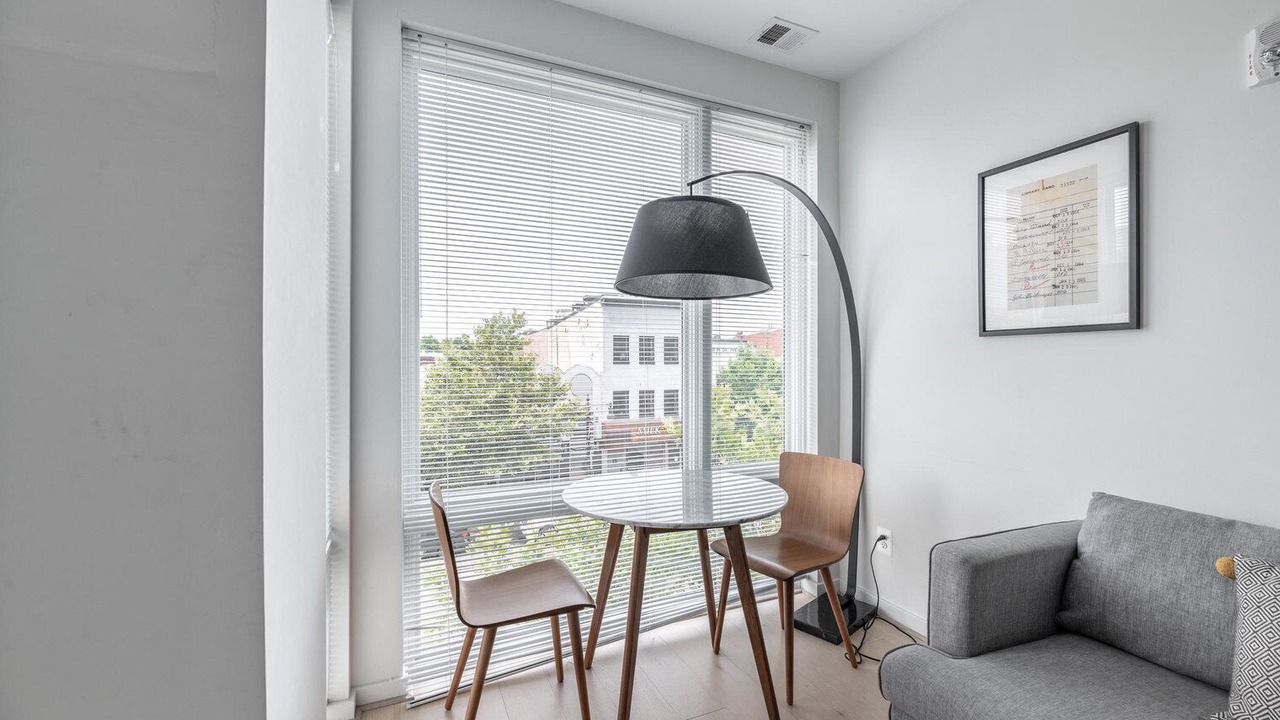 Photo of Livingroom in H Street Corridor