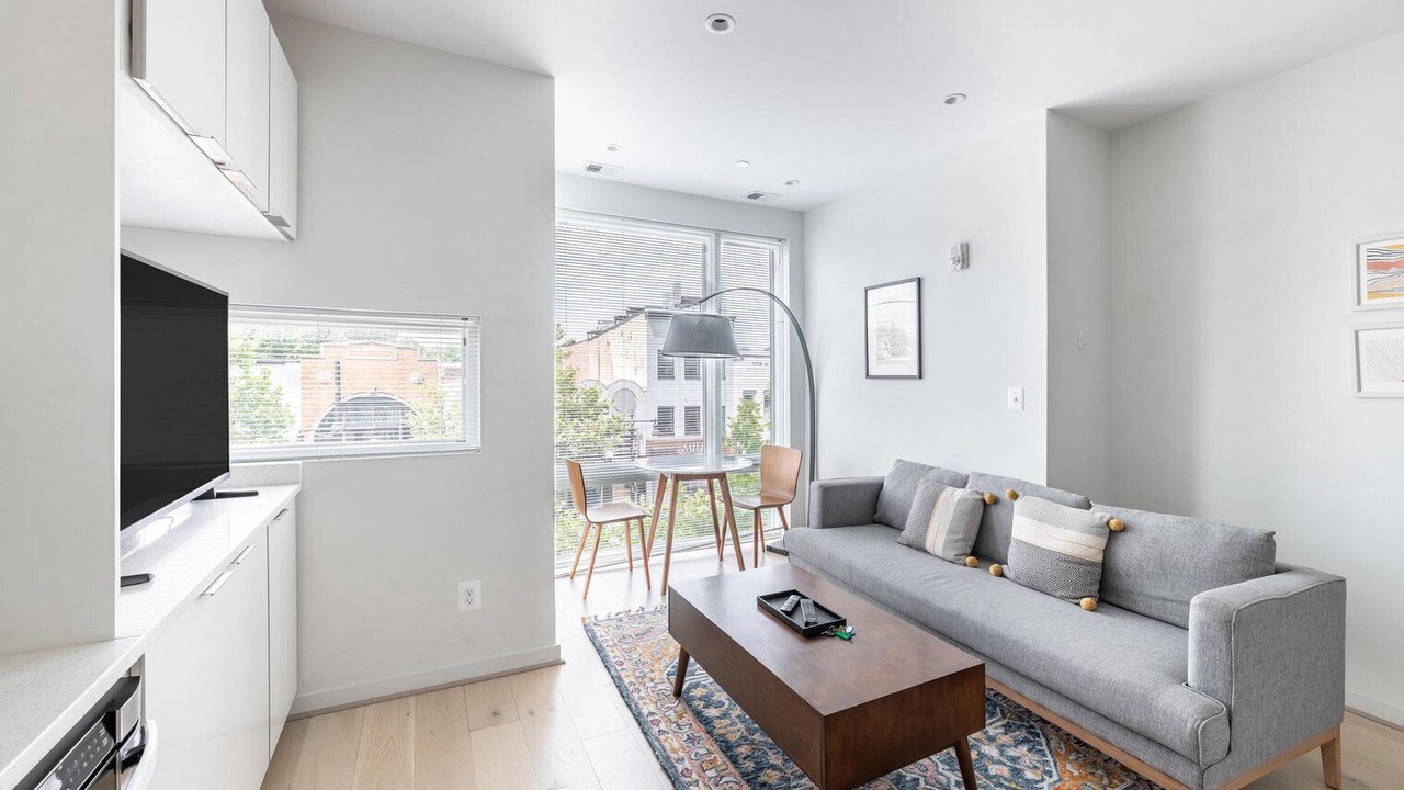 Photo of Livingroom in H Street Corridor