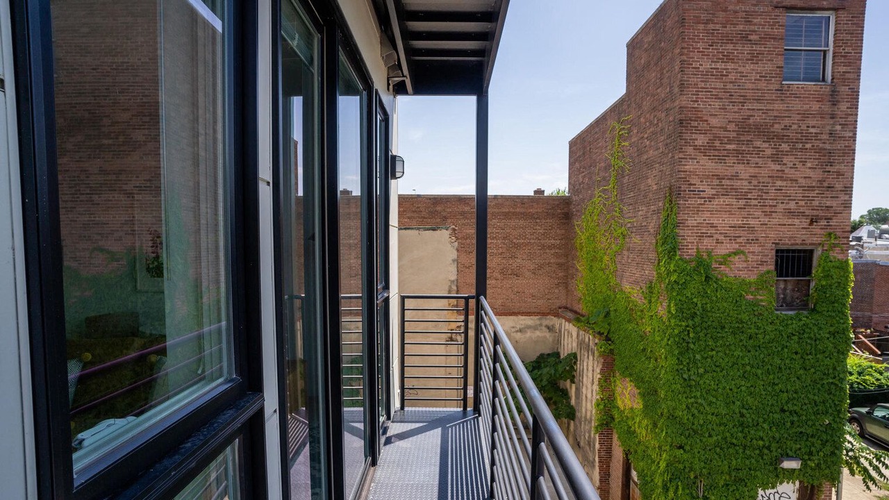 Photo of Outdoor in H Street Corridor