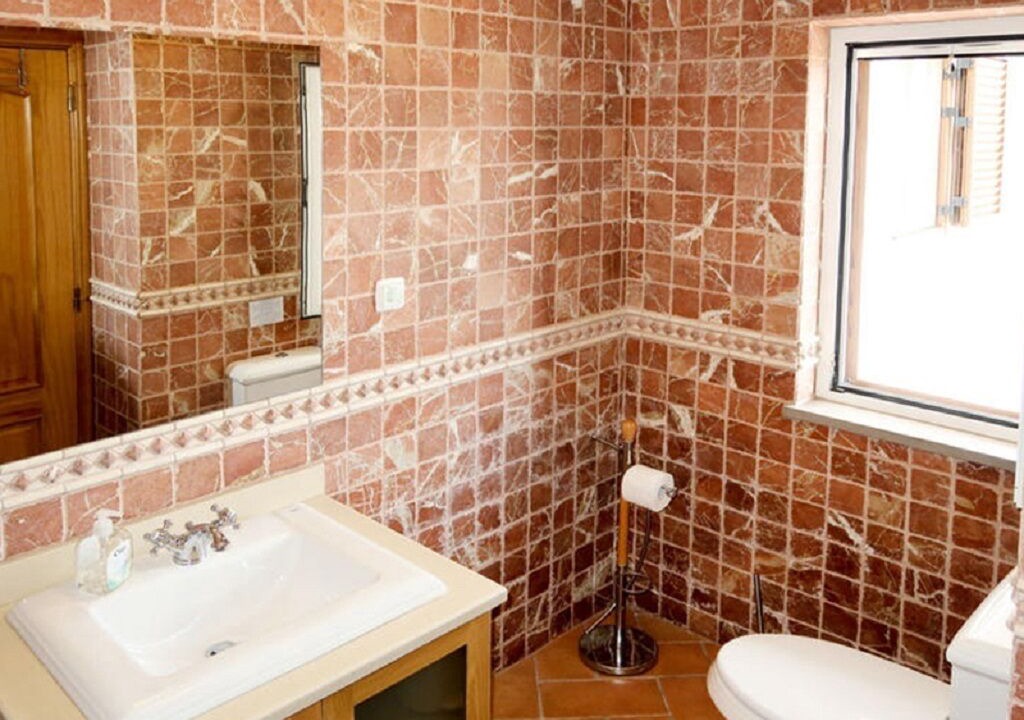 Photo of Bathroom in Sao Bras de Alportel