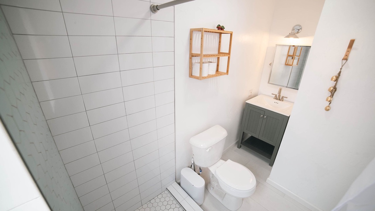Photo of Bathroom in Silver Strand