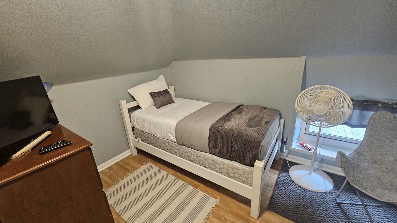 Photo of Bedroom in Eagle River