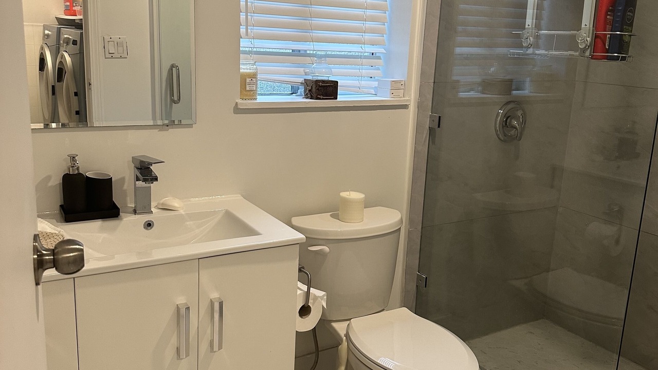 Photo of Bathroom in Upper Lonsdale