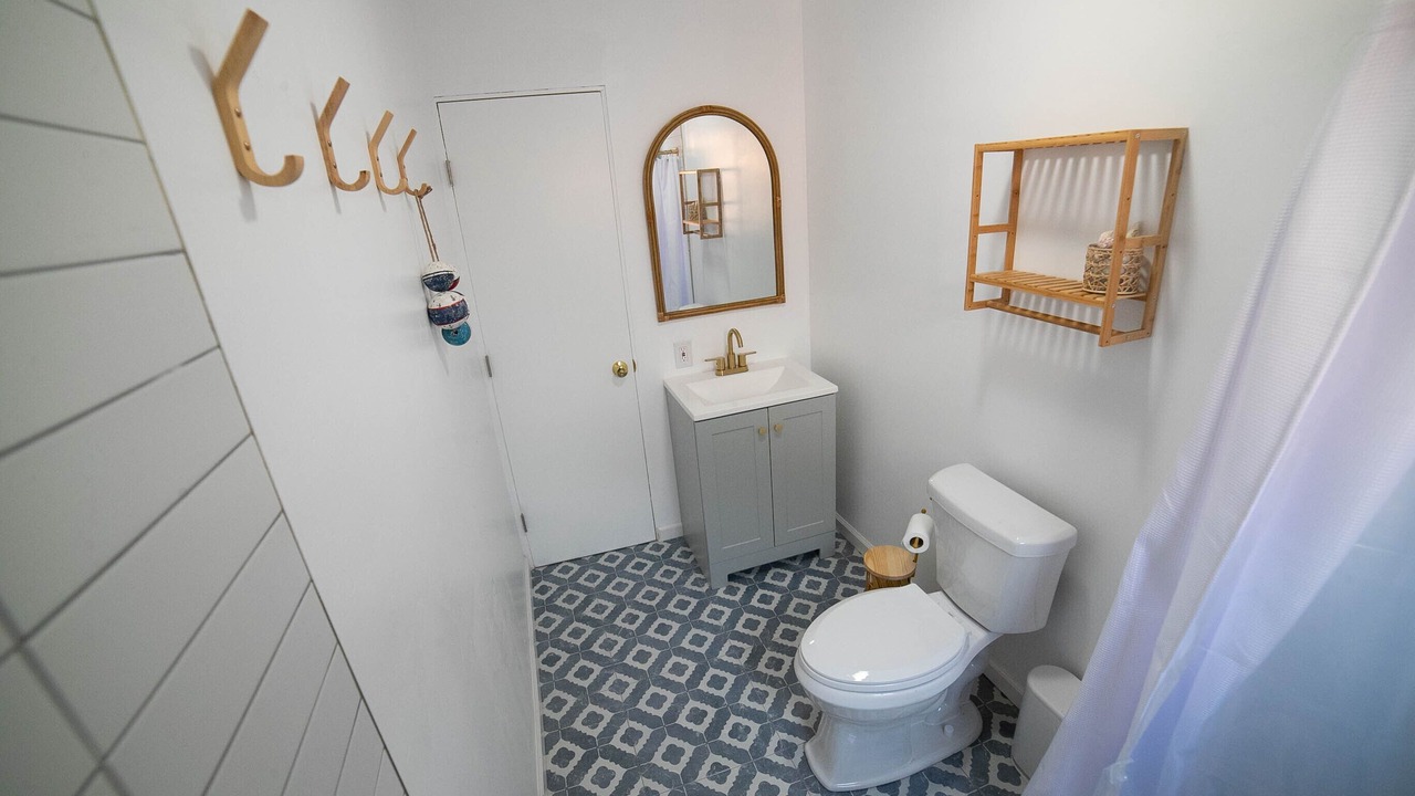 Photo of Bathroom in Silver Strand