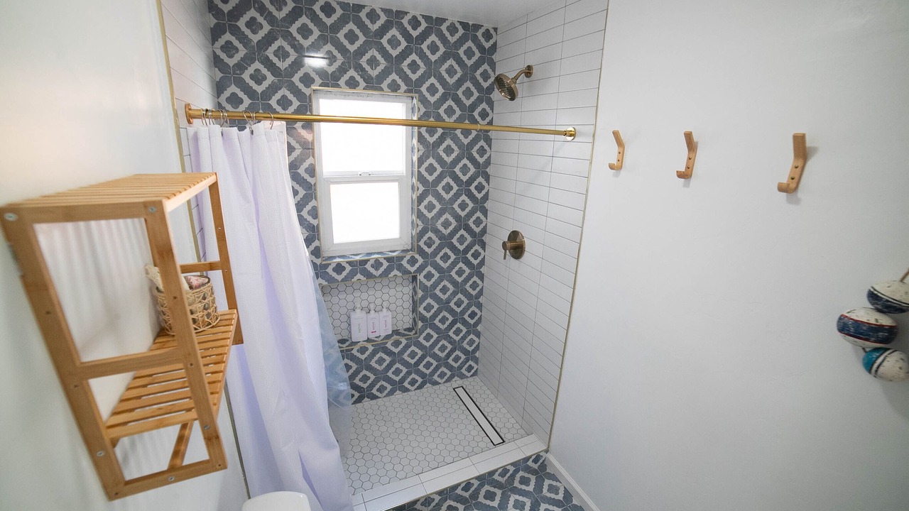 Photo of Bathroom in Silver Strand