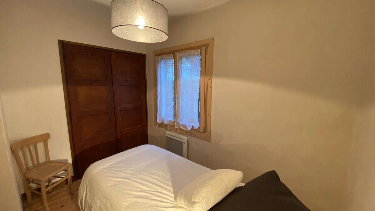 Photo of Bedroom in Areches