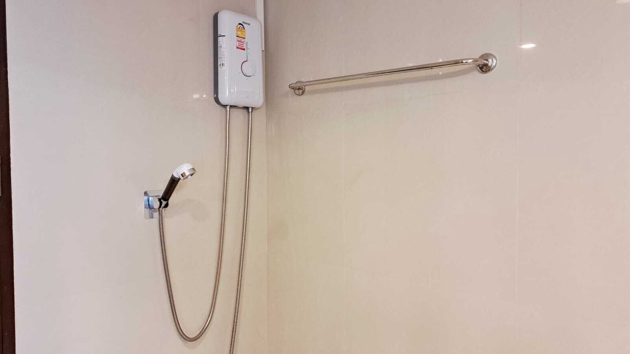 Photo of Bathroom in Khlong Toei Nuea