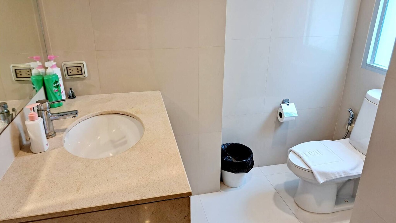 Photo of Bathroom in Khlong Toei Nuea