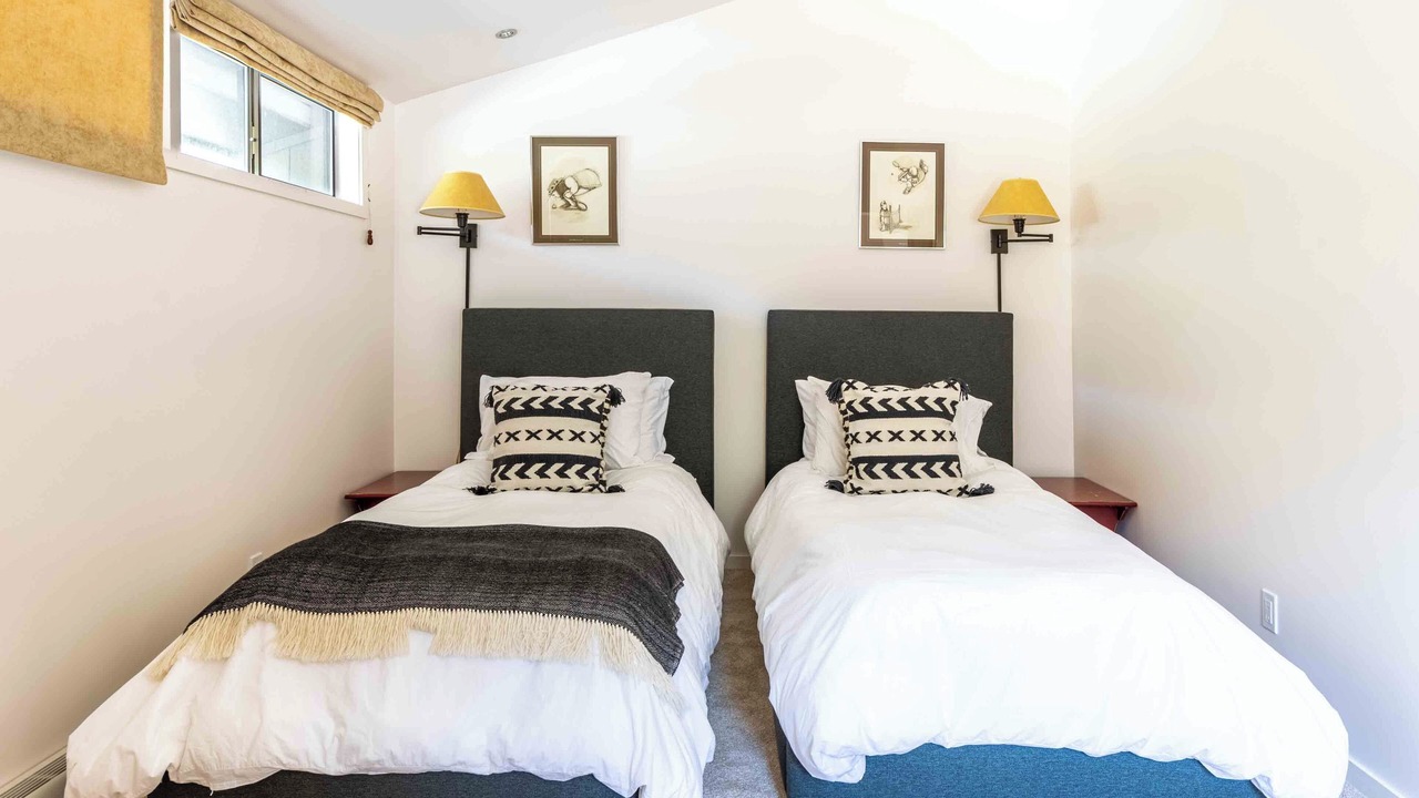 Photo of Bedroom in Warm Springs
