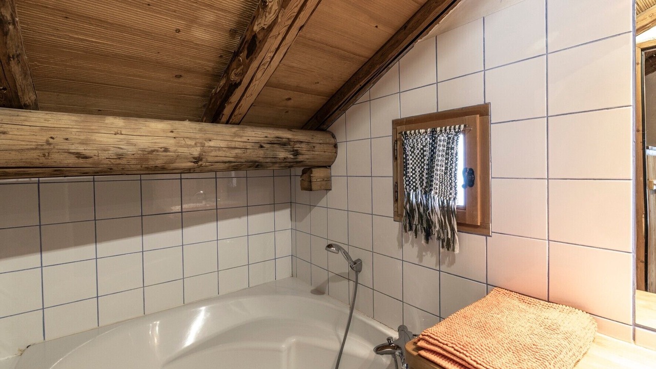 Photo of Bathroom in Hauteluce