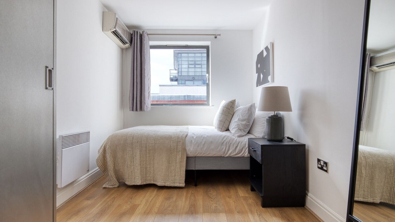 Photo of Bedroom in Vincent Square