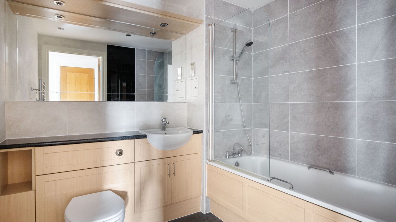 Photo of Bathroom in Vincent Square