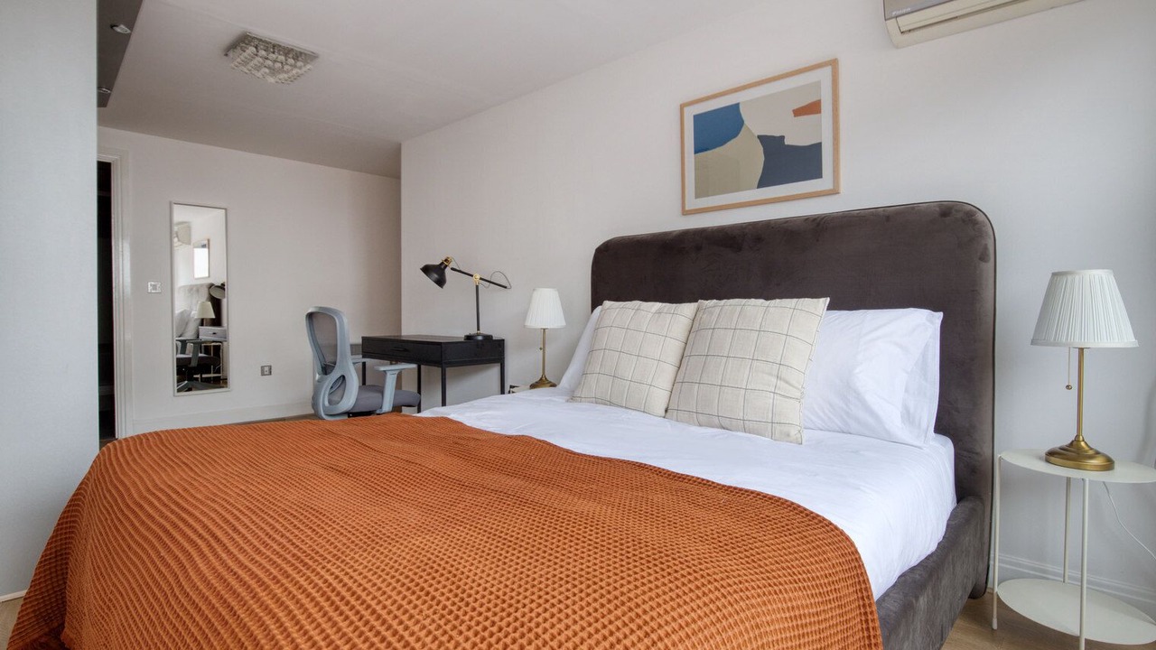 Photo of Bedroom in Vincent Square