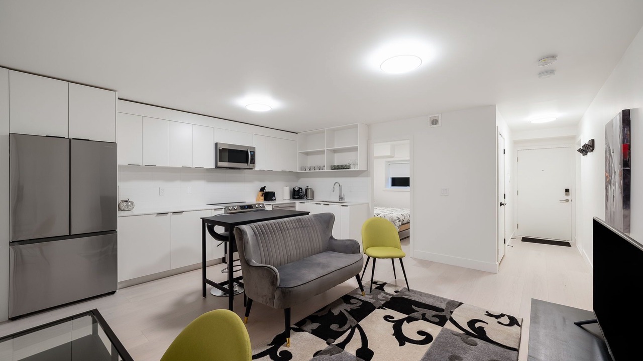 Photo of Livingroom in Lynn Valley