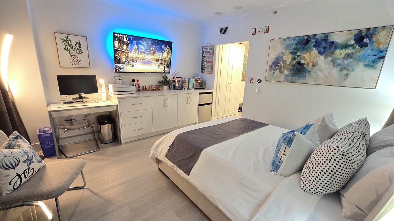 Photo of Bedroom in Central