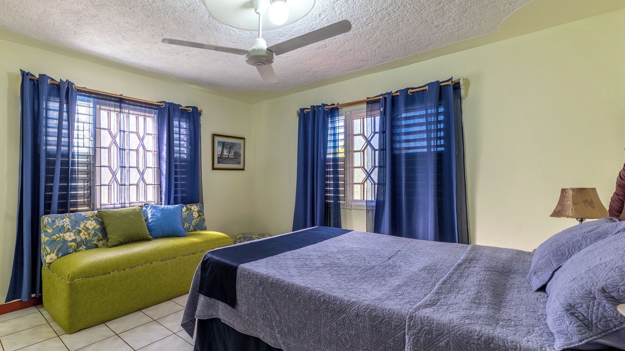 Photo of Bedroom in Discovery Bay