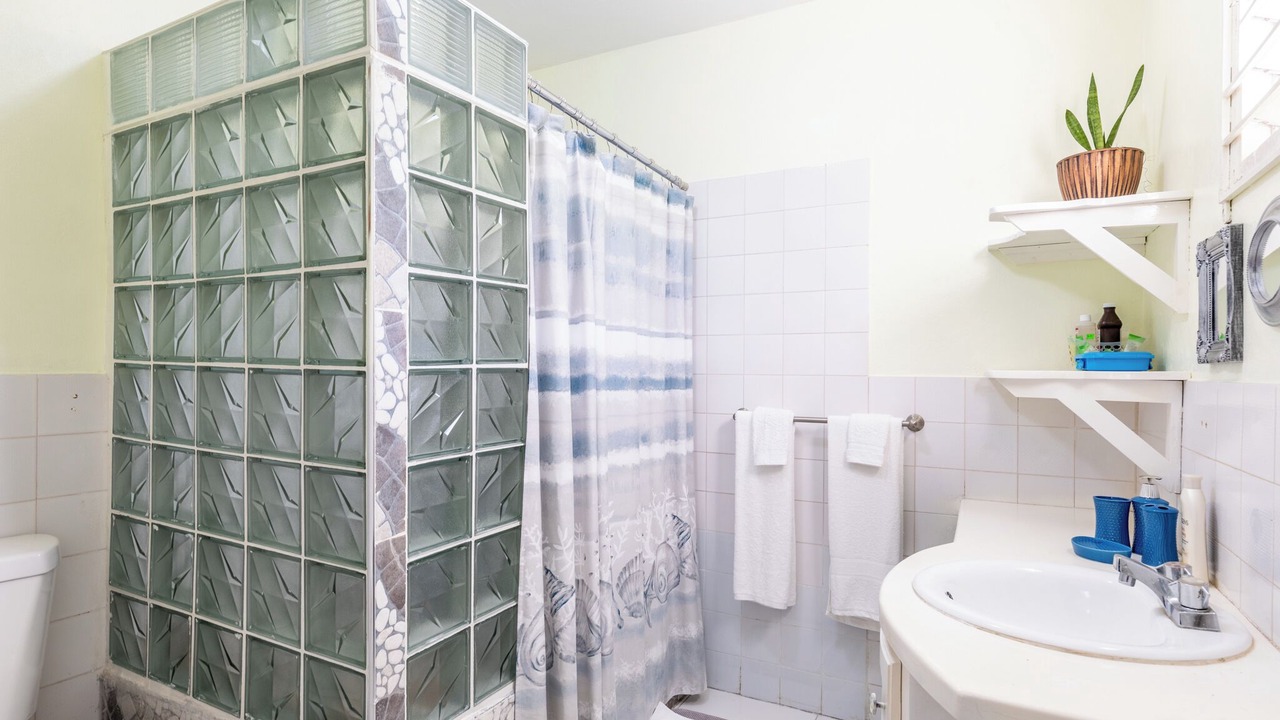 Photo of Bathroom in Discovery Bay