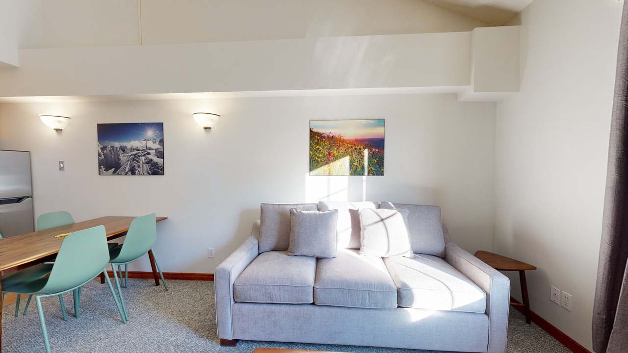 Photo of Livingroom in Sun Peaks