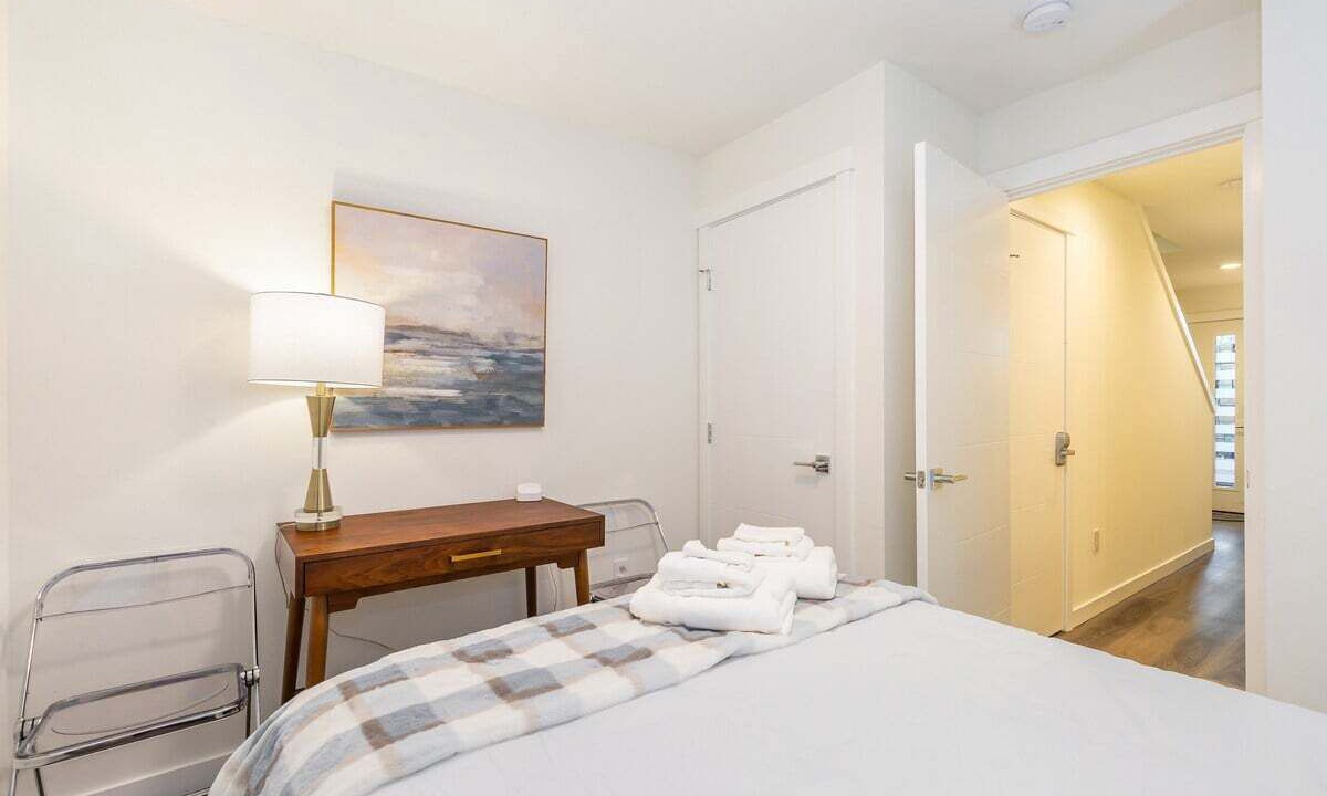 Photo of Bedroom in Maple Leaf