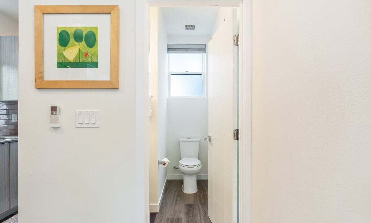 Photo of Bathroom in Maple Leaf
