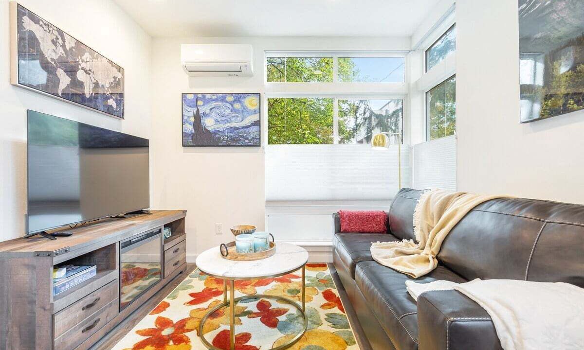 Photo of Livingroom in Maple Leaf