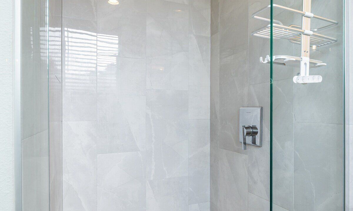 Photo of Bathroom in Maple Leaf