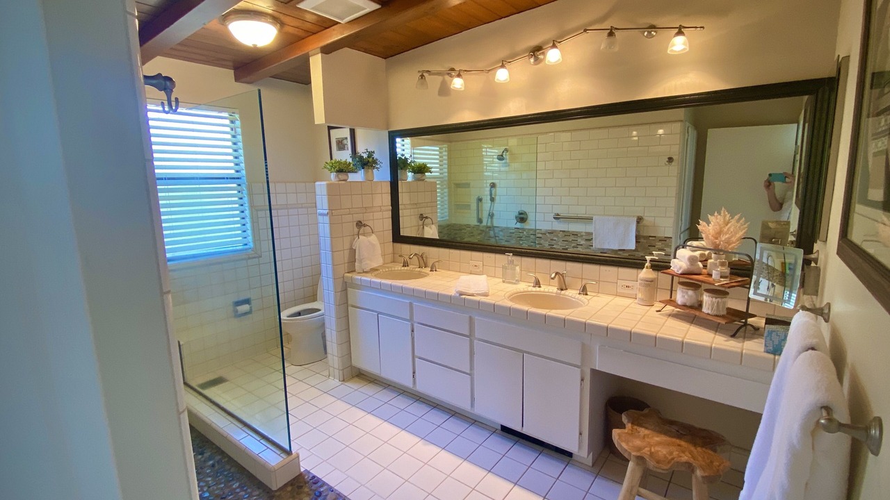 Photo of Bathroom in Ventura