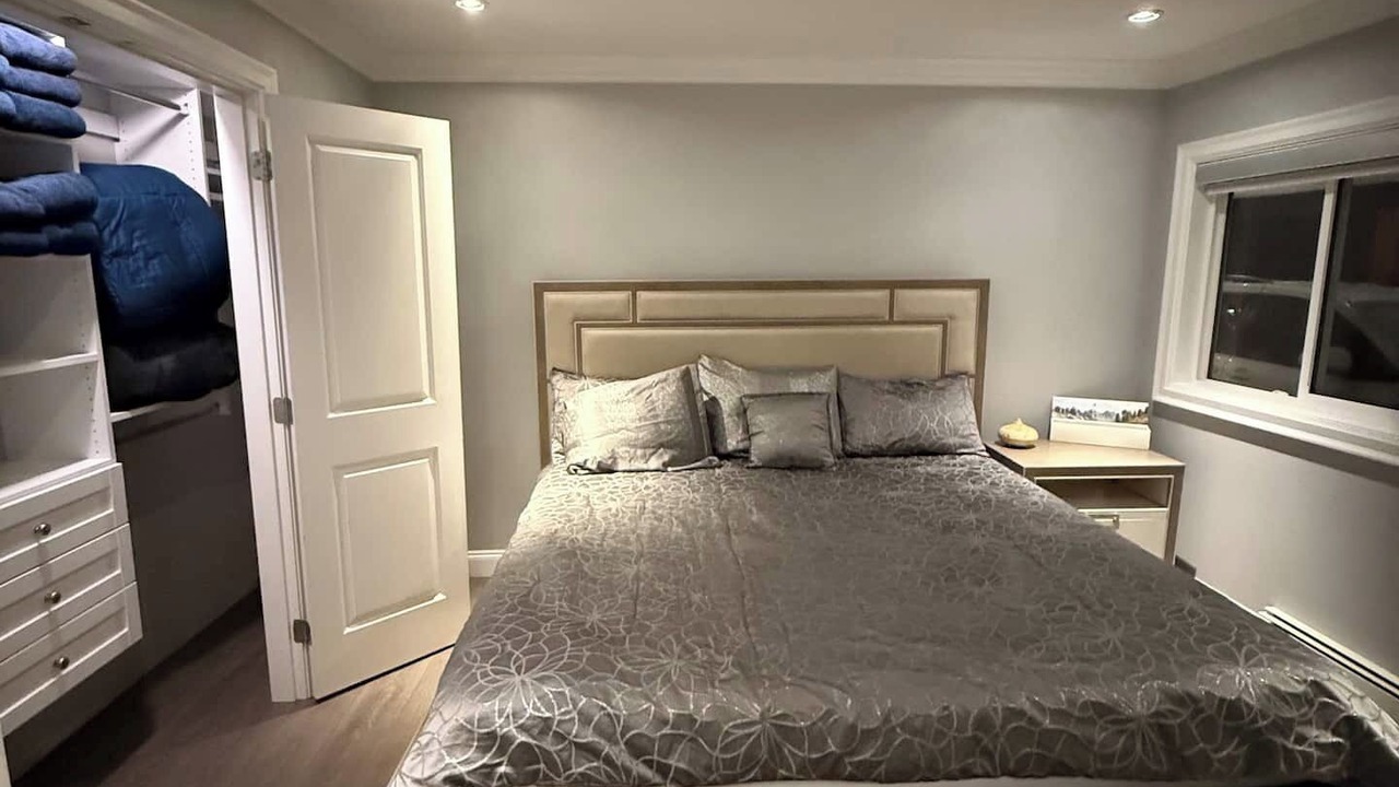 Photo of Bedroom in District of North Vancouver