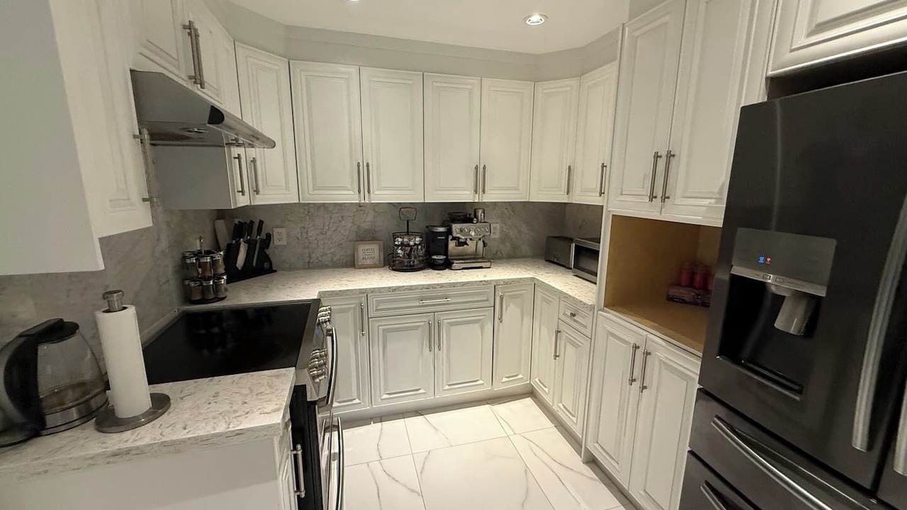 Photo of Kitchen in District of North Vancouver