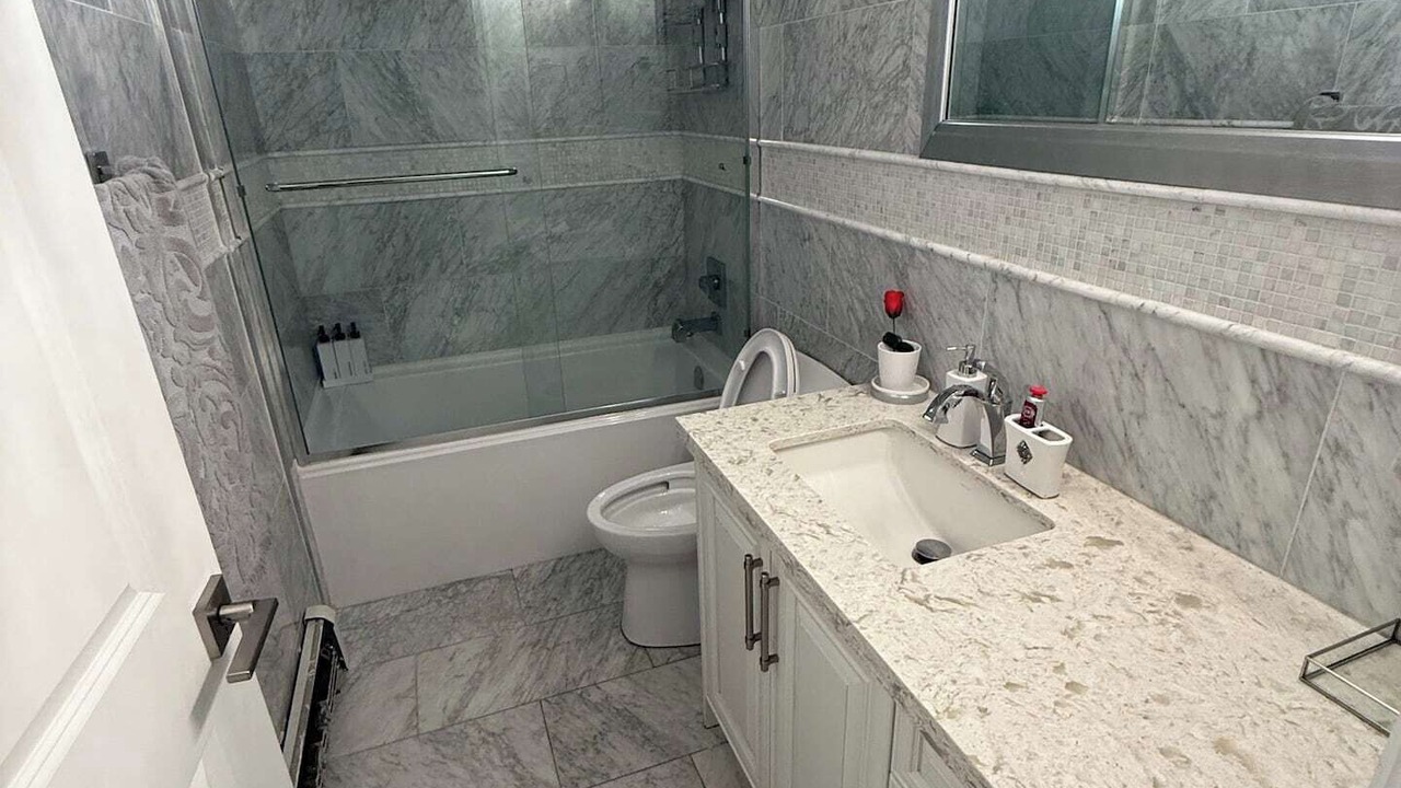 Photo of Bathroom in District of North Vancouver