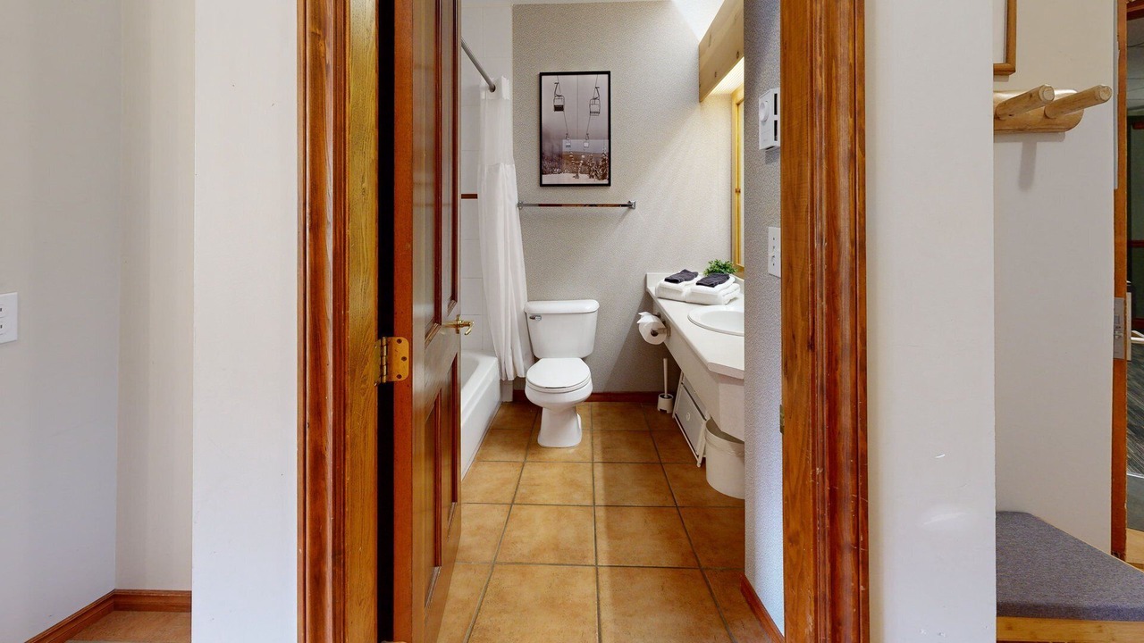 Photo of Bathroom in Fairways