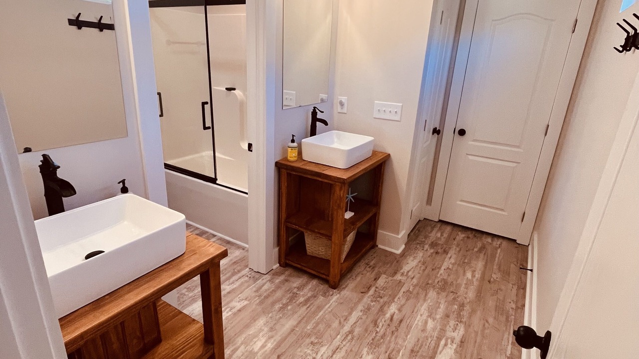 Photo of Bathroom in Long Beach