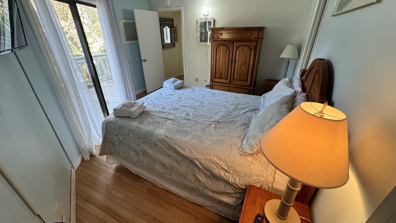 Photo of Bedroom in Night Heron