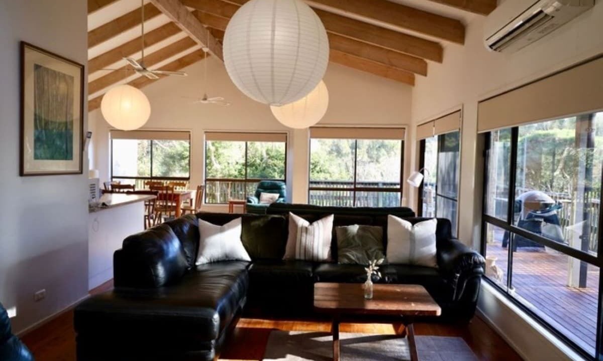 Photo of Livingroom in Guerilla Bay