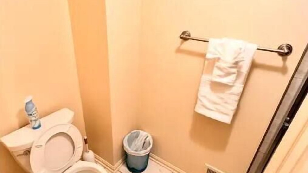 Photo of Bathroom in Aspen Hill