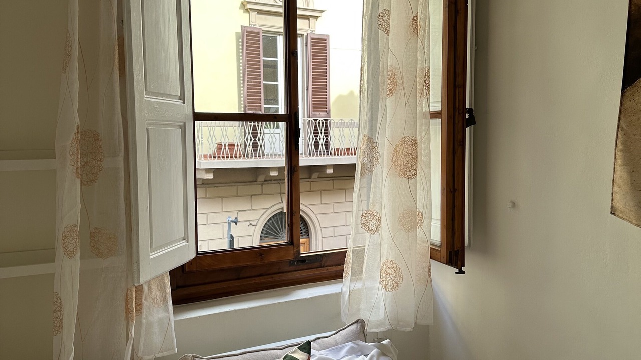 Photo of Bedroom in Lungarno del Tempio
