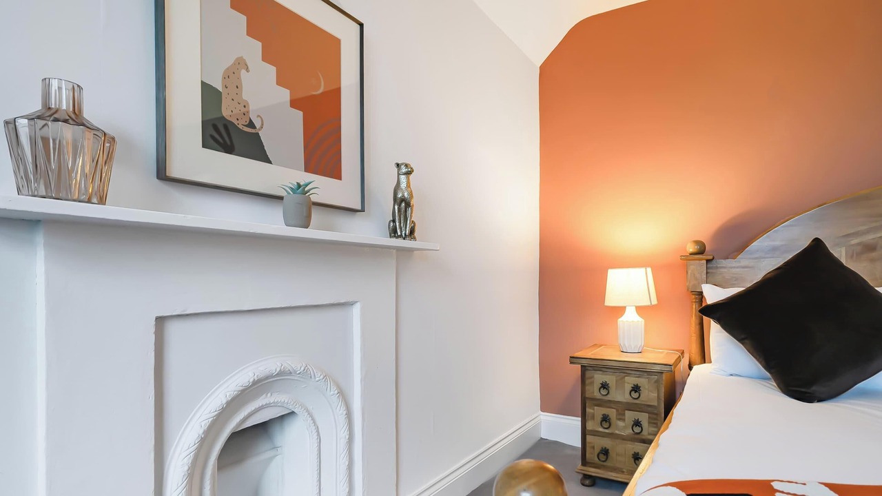 Photo of Bedroom in Windsor City Centre