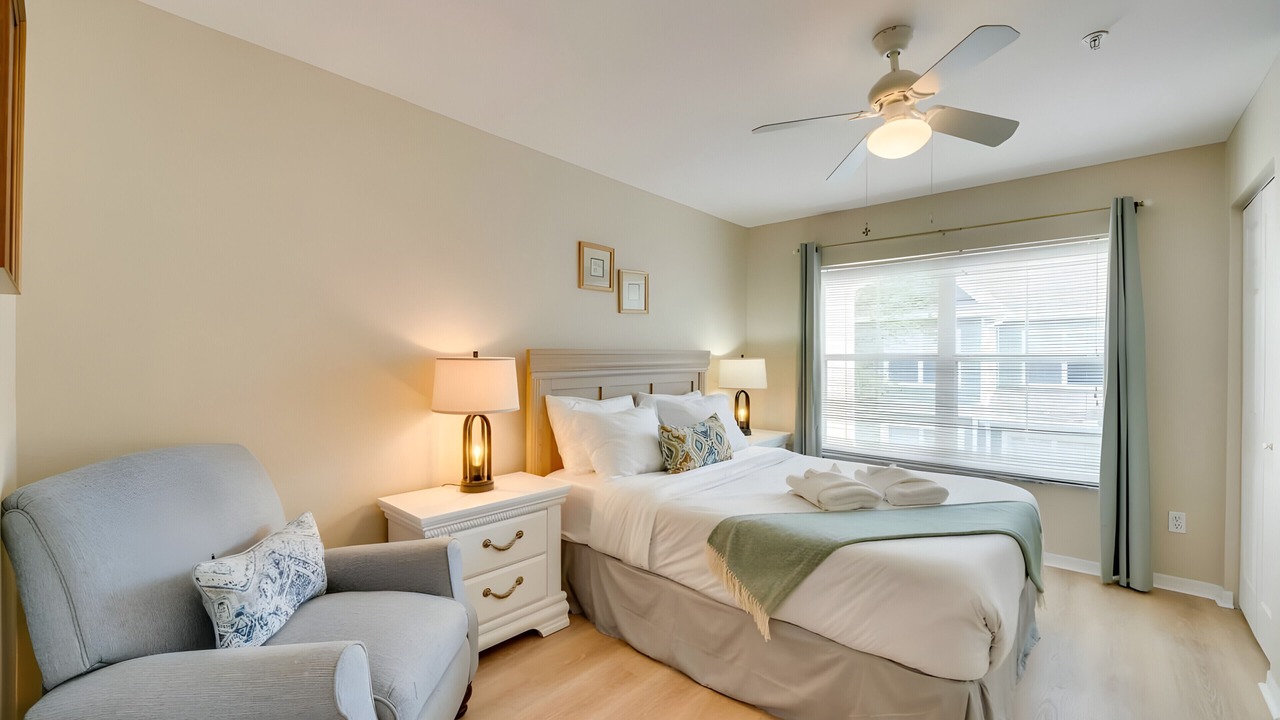 Photo of Bedroom in Venetian Bay Villages
